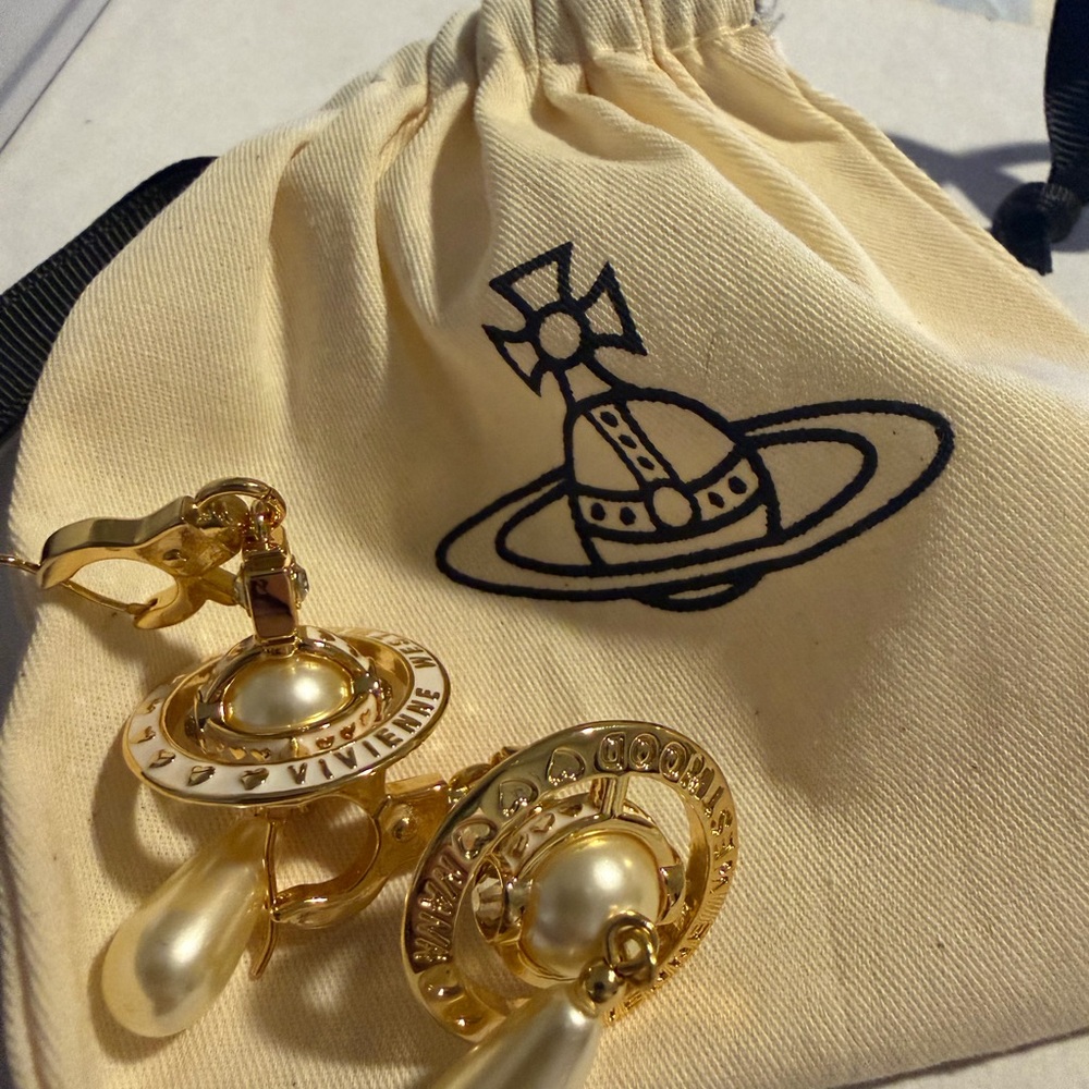 NANA x Vivienne Westwood Gold and Pearl Orb Earrings - Picture 8 of 9